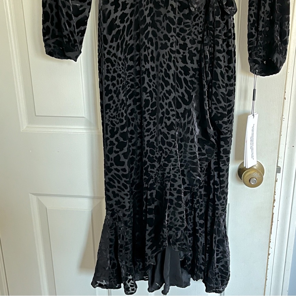 NWT CALVIN KLEIN - Black Velvet Leopard print Faux Wrap Flounce Dress sz 2 - Picture 7 of 15